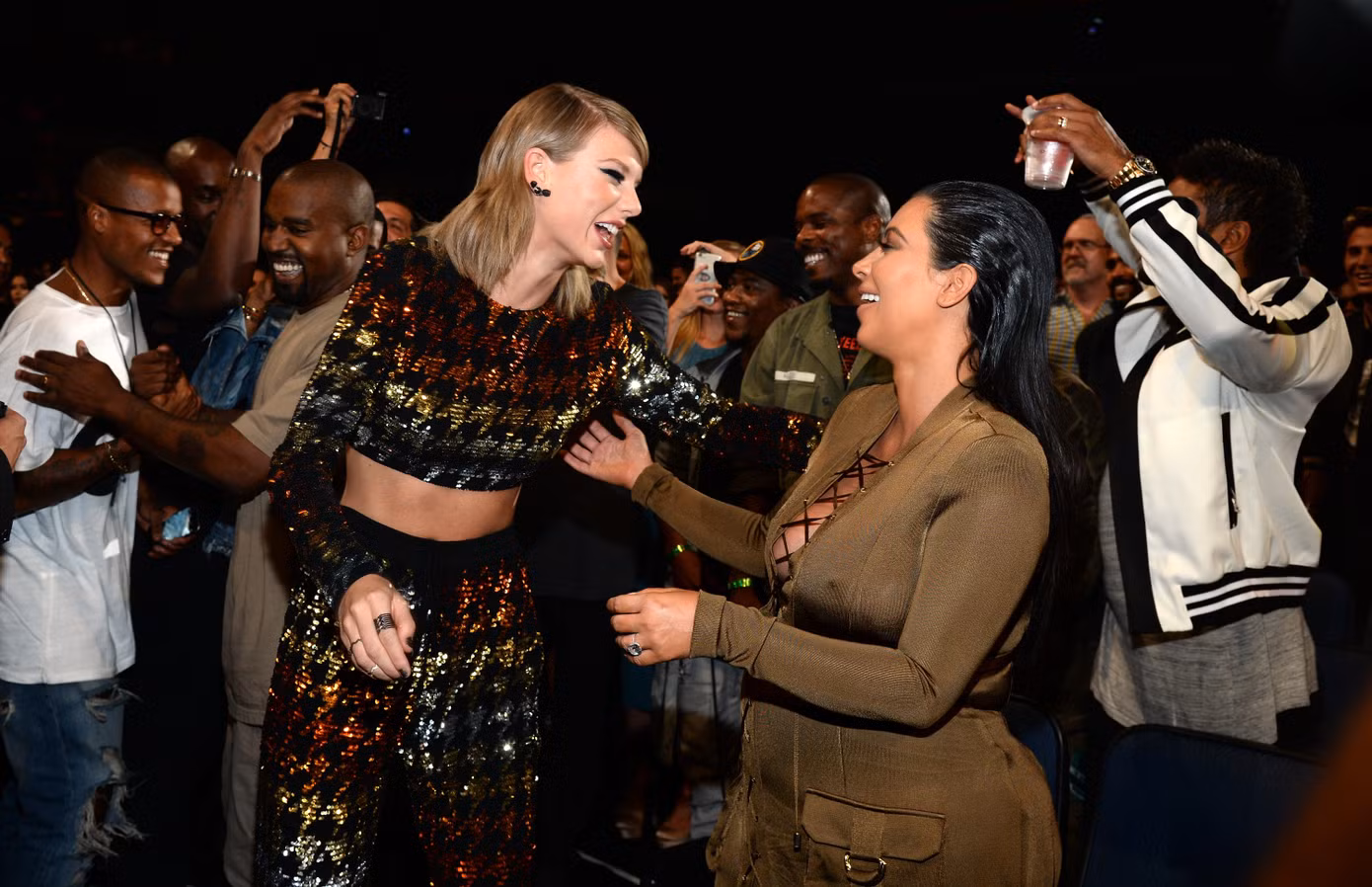 Taylor Swift và Kim Kardashian từng có mối quan hệ tốt đẹp cho đến năm 2016. Ảnh: WireImage. Taylor Swift và Kim Kardashian từng có mối quan hệ tốt đẹp cho đến năm 2016. Ảnh: WireImage.
