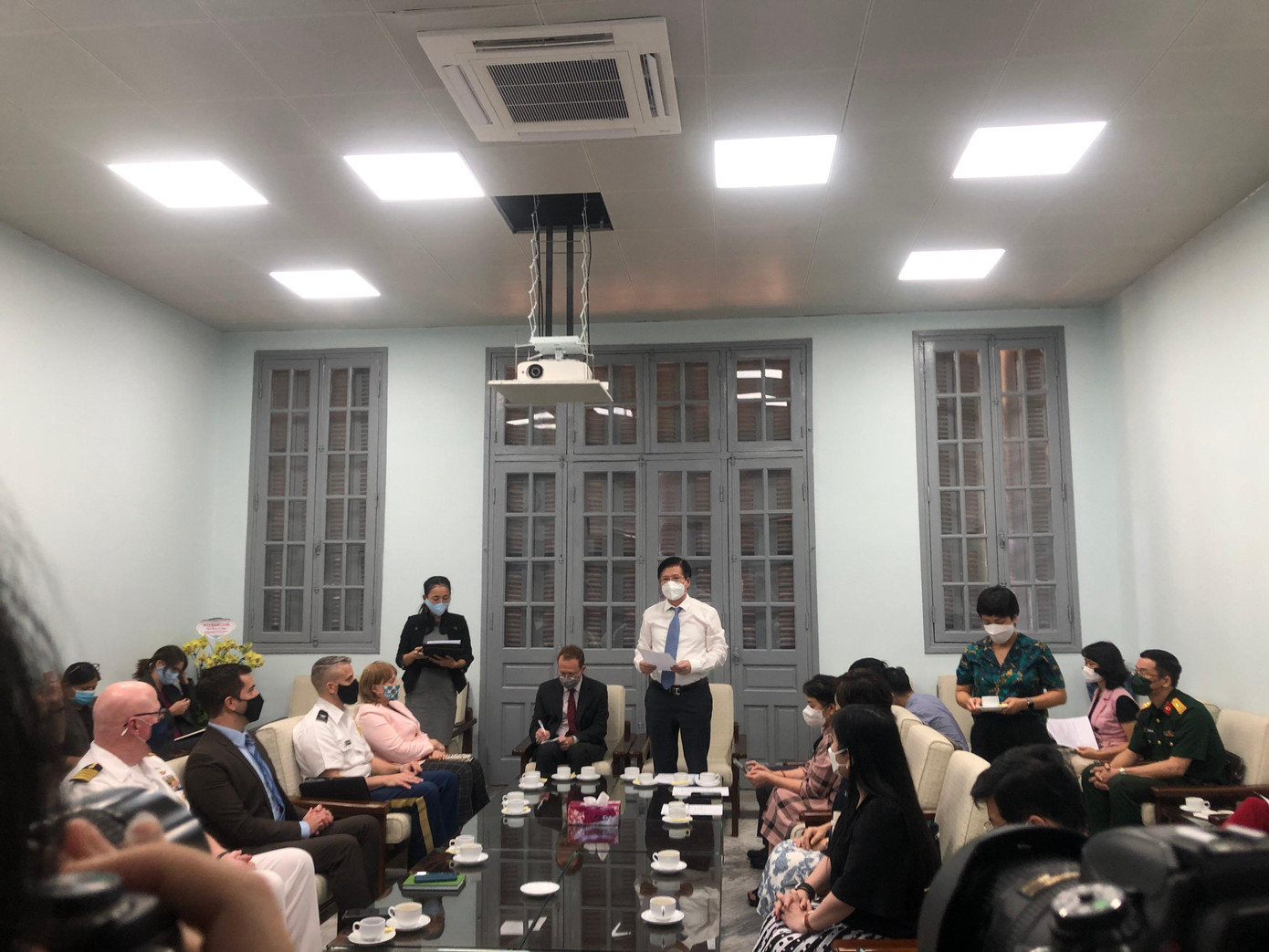 Buổi lễ bàn giao tại Viện Vệ sinh Dịch tễ trung ương. (Ảnh: Thu Loan) Buổi lễ bàn giao tại Viện Vệ sinh Dịch tễ trung ương. (Ảnh: Thu Loan)