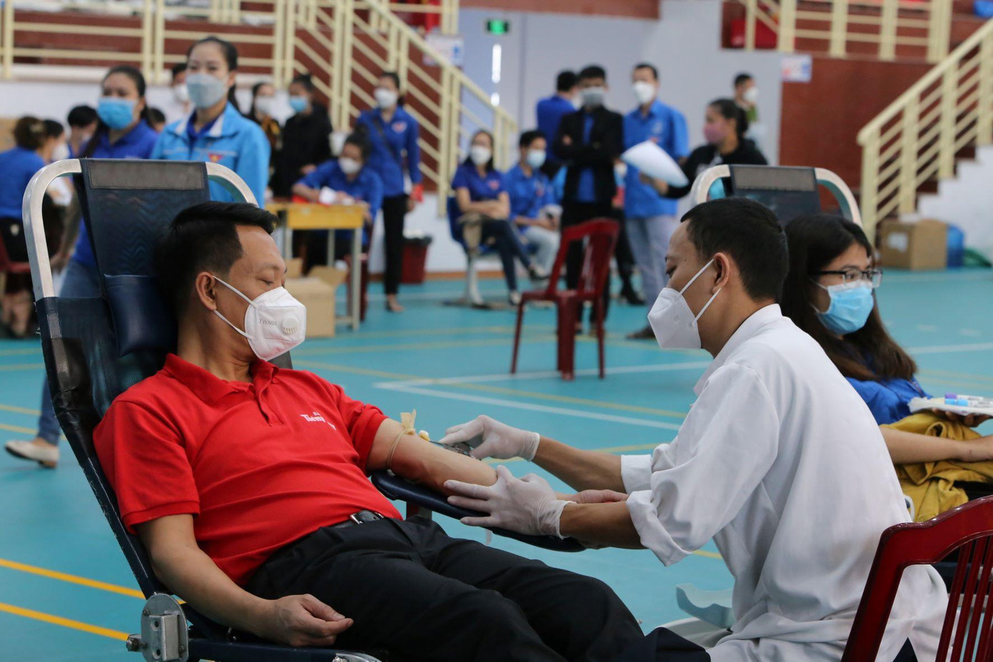 PV Báo Tiền Phong tại Quảng Bình tham gia hiến máu trong chương trình &quot;Chủ nhật Đỏ&quot; lần thứ XIV năm 2022