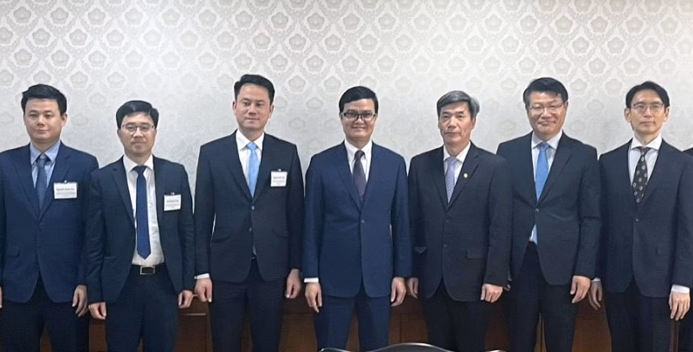 Đoàn công tác T.Ư Đoàn thăm và làm việc với Văn phòng Điều phối chính sách chính phủ Hàn Quốc. Ảnh: BTC Đoàn công tác T.Ư Đoàn thăm và làm việc với Văn phòng Điều phối chính sách chính phủ Hàn Quốc. Ảnh: BTC