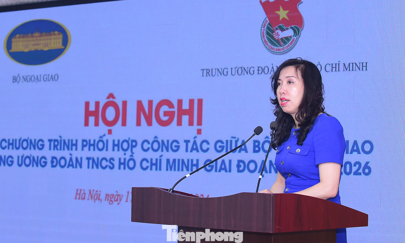 Thứ trưởng Bộ Ngoại giao Lê Thị Thu Hằng phát biểu. Ảnh: Xuân Tùng