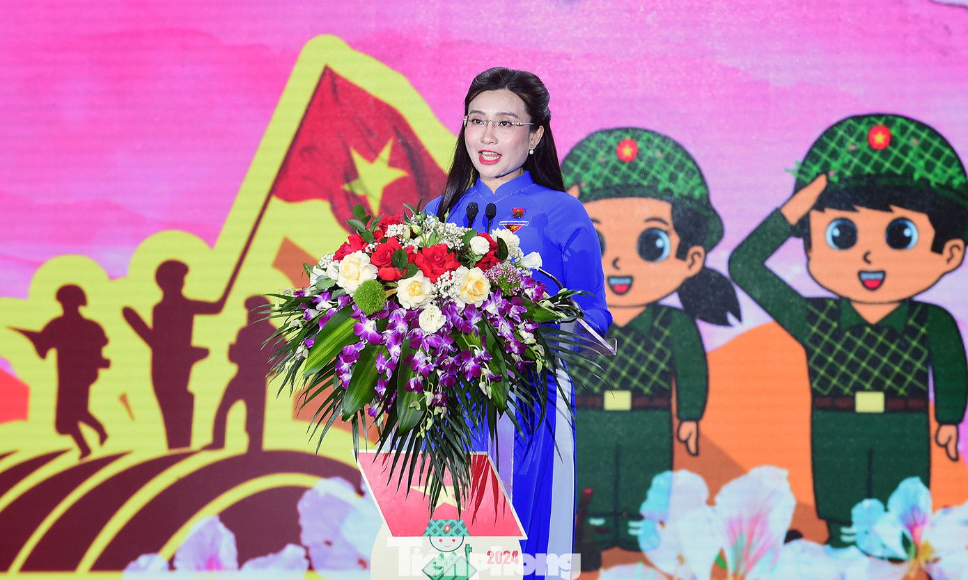 Chị Nguyễn Phạm Duy Trang phát biểu tại chương trình. Ảnh: Xuân Tùng Chị Nguyễn Phạm Duy Trang phát biểu tại chương trình. Ảnh: Xuân Tùng