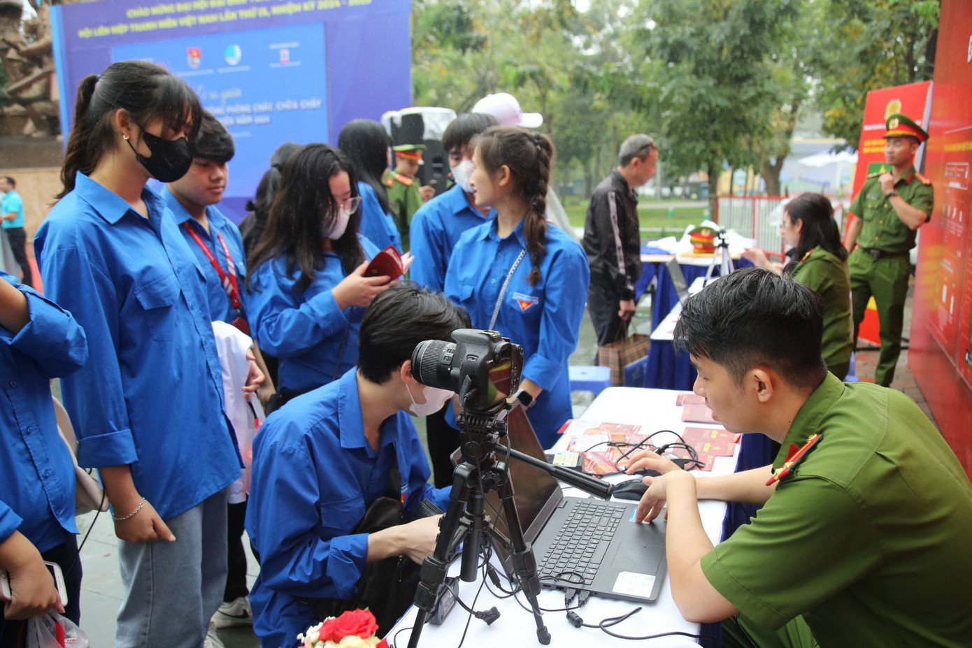 Nhiều hoạt động hưởng ứng Năm An toàn giao thông 2024 triển khai. Nhiều hoạt động hưởng ứng Năm An toàn giao thông 2024 triển khai.