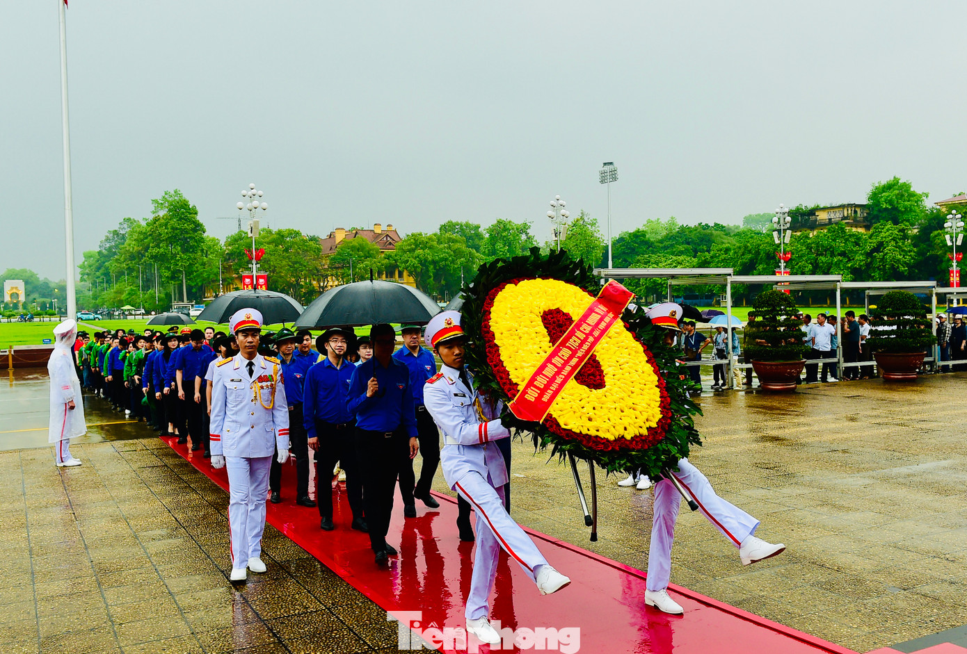 Trước lễ xuất quân, các đoàn hành trình vào Lăng viếng Chủ tịch Hồ Chí Minh, dâng hương tại Đài tưởng niệm các anh hùng liệt sĩ Bắc Sơn; dâng hương tại nhà Đại tướng Võ Nguyên Giáp. Trước lễ xuất quân, các đoàn hành trình vào Lăng viếng Chủ tịch Hồ Chí Minh, dâng hương tại Đài tưởng niệm các anh hùng liệt sĩ Bắc Sơn; dâng hương tại nhà Đại tướng Võ Nguyên Giáp.