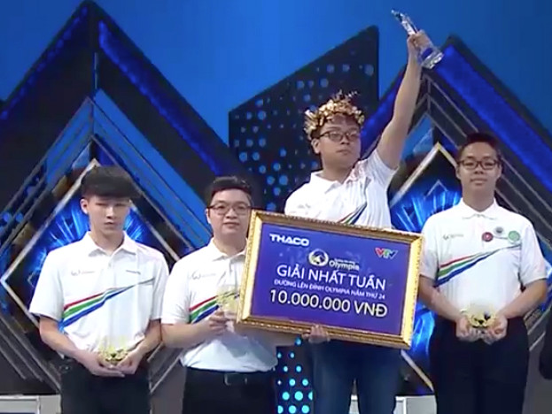 Nam sinh trường chuyên Quốc học Thừa Thiên - Huế giành vòng nguyệt quế trận tuần đầu tiên quý III. Nam sinh trường chuyên Quốc học Thừa Thiên - Huế giành vòng nguyệt quế trận tuần đầu tiên quý III.