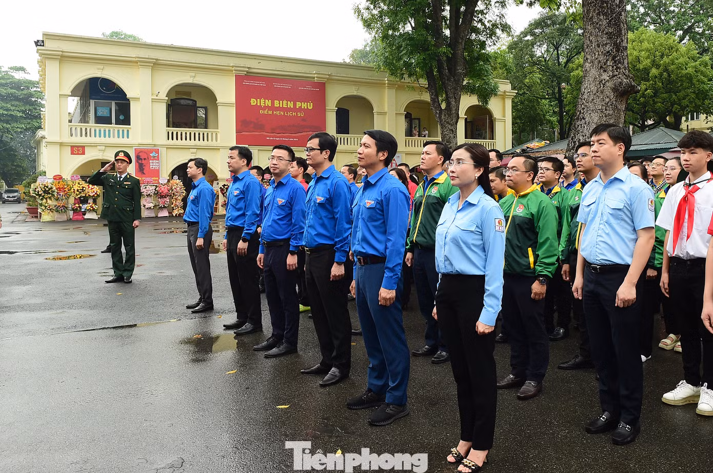 Dự chương trình, có anh Bùi Quang Huy - Uỷ viên dự khuyết T.Ư Đảng, Bí thư thứ nhất T.Ư Đoàn; anh Nguyễn Ngọc Lương – Bí thư thường trực T.Ư Đoàn, Chủ tịch T.Ư Hội LHTN Việt Nam. Cùng dự có các anh, chị trong Ban Bí thư T.Ư Đoàn: anh Ngô Văn Cương - Chủ nhiệm Uỷ ban Kiểm tra T.Ư Đoàn; anh Nguyễn Tường Lâm – Phó Chủ nhiệm thường trực UBQG về Thanh niên Việt Nam; chị Nguyễn Phạm Duy Trang - Chủ tịch Hội đồng Đội T.Ư; anh Nguyễn Minh Triết - Chủ tịch T.Ư Hội Sinh viên Việt Nam.