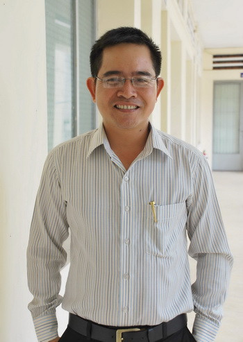 Thạc sĩ tâm lý Nguyễn Hữu Long - giảng viên Trường CĐ Sư phạm trung ương TP.HCM. Ảnh: Trung Uyên. Thạc sĩ tâm lý Nguyễn Hữu Long - giảng viên Trường CĐ Sư phạm trung ương TP.HCM - Ảnh: Trung Uyên