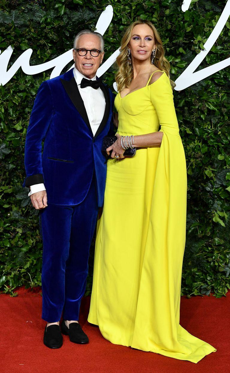 Nhà thiết kế thời trang lừng danh Tommy Hilfiger và bà xã kiêm đồng nghiệp Dee Ocleppo.