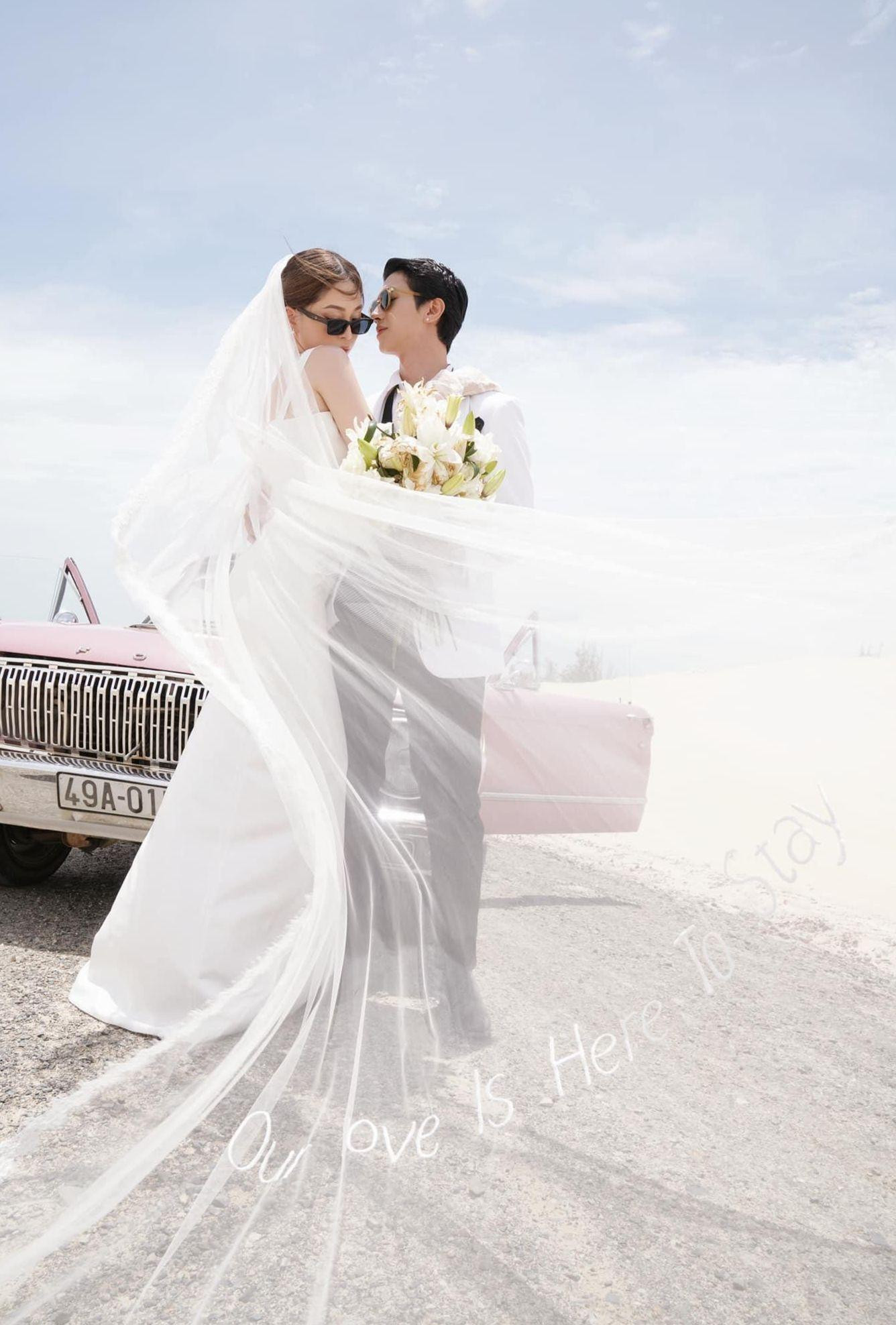 Vào dịp lễ Valentine 2022, Bình An quỳ gối cầu hôn Á hậu Phương Nga tại một nhà hàng ở Hà Nội. Á hậu Việt Nam 2018 đã bật khóc vì xúc động khi bạn trai lâu năm nói lời cầu hôn. Cô đã đồng ý để đi cùng Bình An trong chặng đường tiếp theo. Vào dịp lễ Valentine 2022, Bình An quỳ gối cầu hôn Á hậu Phương Nga tại một nhà hàng ở Hà Nội. Á hậu Việt Nam 2018 đã bật khóc vì xúc động khi bạn trai lâu năm nói lời cầu hôn. Cô đã đồng ý để đi cùng Bình An trong chặng đường tiếp theo.