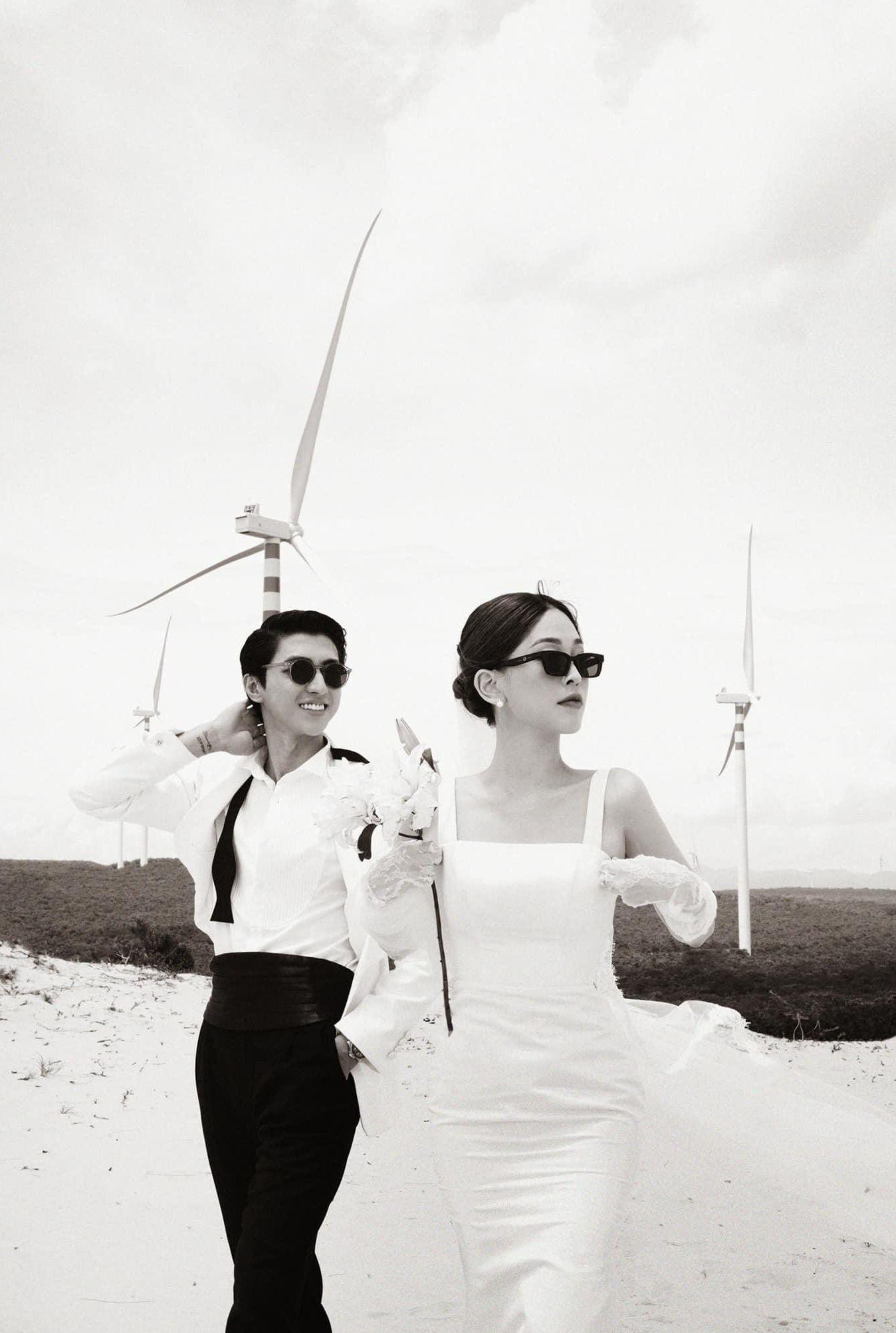 Sự thấu hiểu và gắn bó của cặp đôi khiến người hâm mộ thích thú. Sự thấu hiểu và gắn bó của cặp đôi khiến người hâm mộ thích thú.