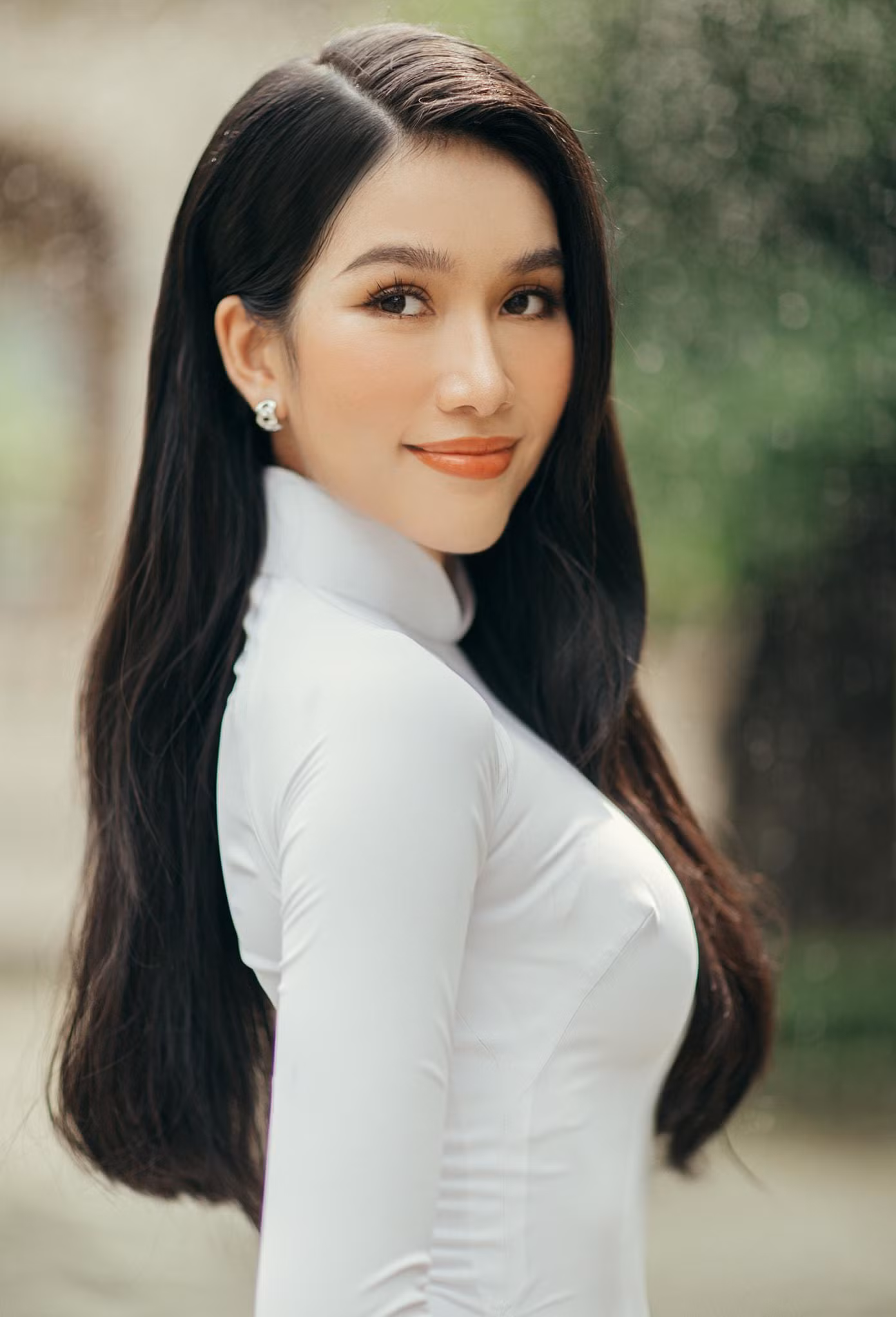 Vào tháng 12 năm nay, Á hậu Phương Anh đại diện Việt Nam tham gia cuộc thi Miss International 2022. Phương Anh từng tiết lộ, cô mong muốn sẽ thể hiện bản thân trong phần thi ứng xử với 3 thứ tiếng: tiếng Anh, tiếng Pháp và tiếng Nhật Bản.