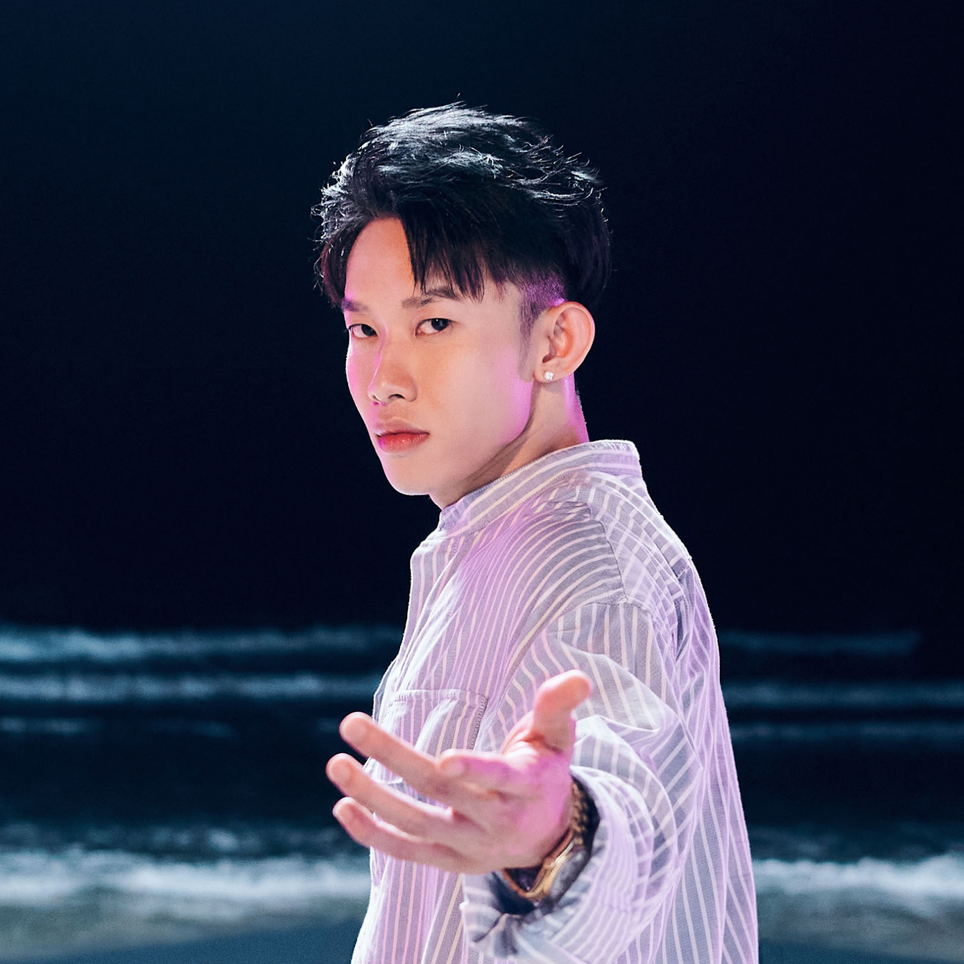 Nam ca sĩ Kay Trần. Ảnh: NVCC.