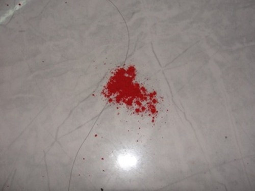 Chỉ cần 1 xíu bột màu này... 