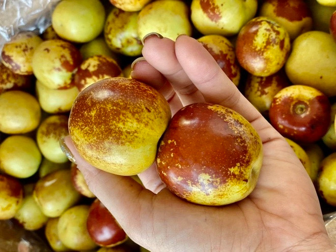 Táo nhập từ Trung Quốc (ảnh: Zingnews.vn) Táo nhập từ Trung Quốc (ảnh: Zingnews.vn)