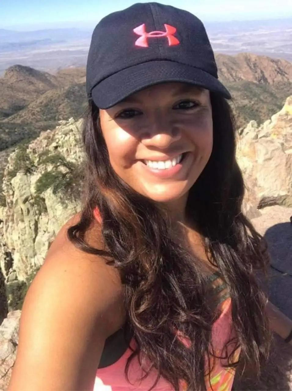 Cô giáo Eva Mireles dạy lớp 4 tại Trường Tiểu học RobbElementary bị tay súng Salvador Ramos sát hại khi cô đang cố gắng bảo vệ học trò. Cô đã giảng dạy tại trường được 17 năm, có 1 con. Nguồn: The New York Times.