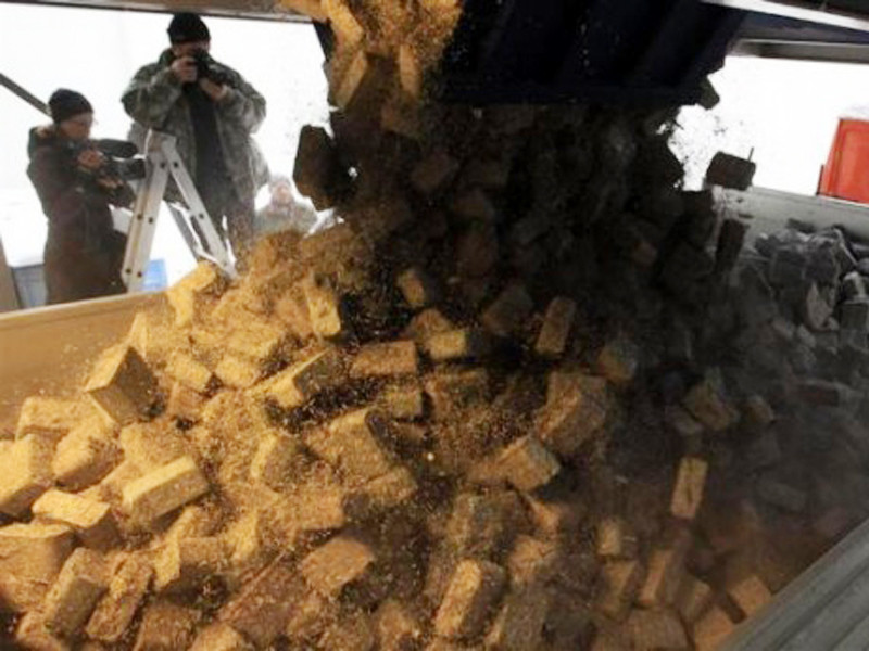 4 tấn tiền chất lên xe tải tại Ngân hàng Trung ương Hungary sau khi 