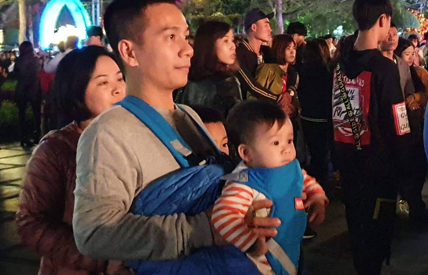 Cả nước đón Giao thừa Canh Tý 2020 ảnh 40