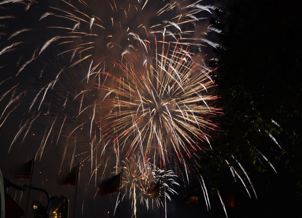 Cả nước đón Giao thừa Canh Tý 2020 ảnh 7