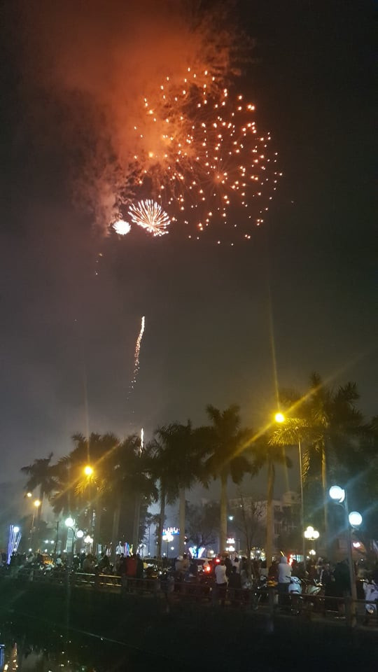 Cả nước đón Giao thừa Canh Tý 2020 ảnh 16