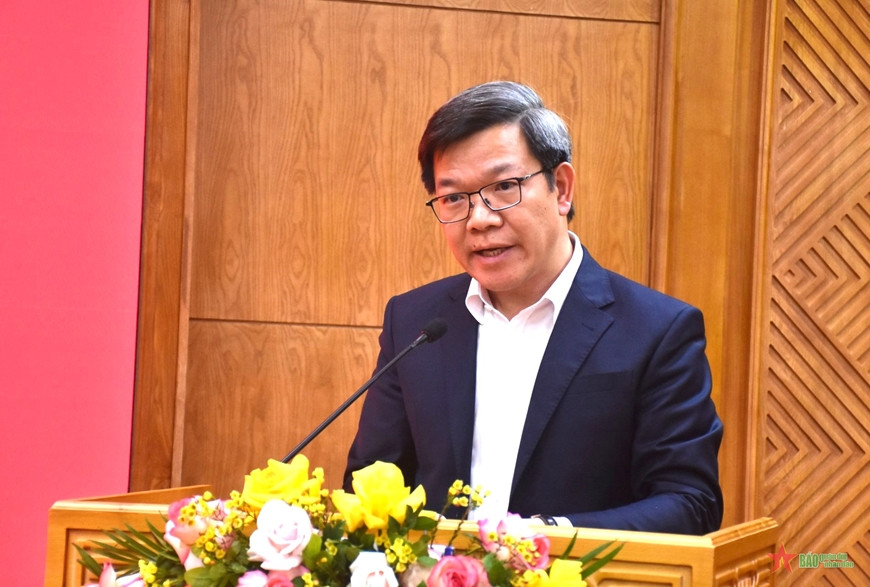 Ông Tống Văn Thanh - Vụ trưởng Vụ Báo chí - Xuất bản, Ban Tuyên giáo T.Ư - phát biểu tại hội nghị.