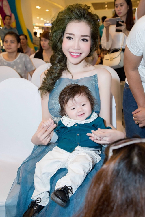 Thúy Diễm bức xúc vì tin đồn chồng mới cưới qua đời ảnh 3