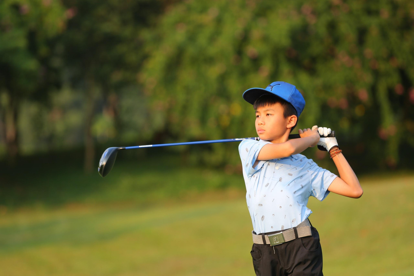 Tiền Phong Golf Championship trở thành một trong số ít giải phong trào hiện nay tạo điều kiện và sân đấu để các golfer trẻ được rèn luyện, cọ xát thường xuyên trong môi trường cạnh tranh - một yếu tố quan trọng để các em cải thiện kỹ thuật cũng như trình độ. Tiền Phong Golf Championship trở thành một trong số ít giải phong trào hiện nay tạo điều kiện và sân đấu để các golfer trẻ được rèn luyện, cọ xát thường xuyên trong môi trường cạnh tranh - một yếu tố quan trọng để các em cải thiện kỹ thuật cũng như trình độ.