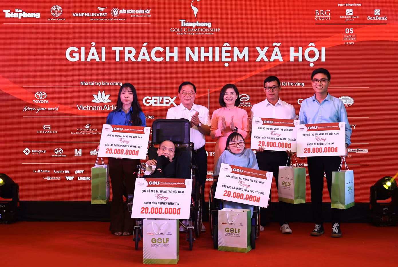 Golfer trẻ Anh Minh giành best gross với kỷ lục mới ảnh 18