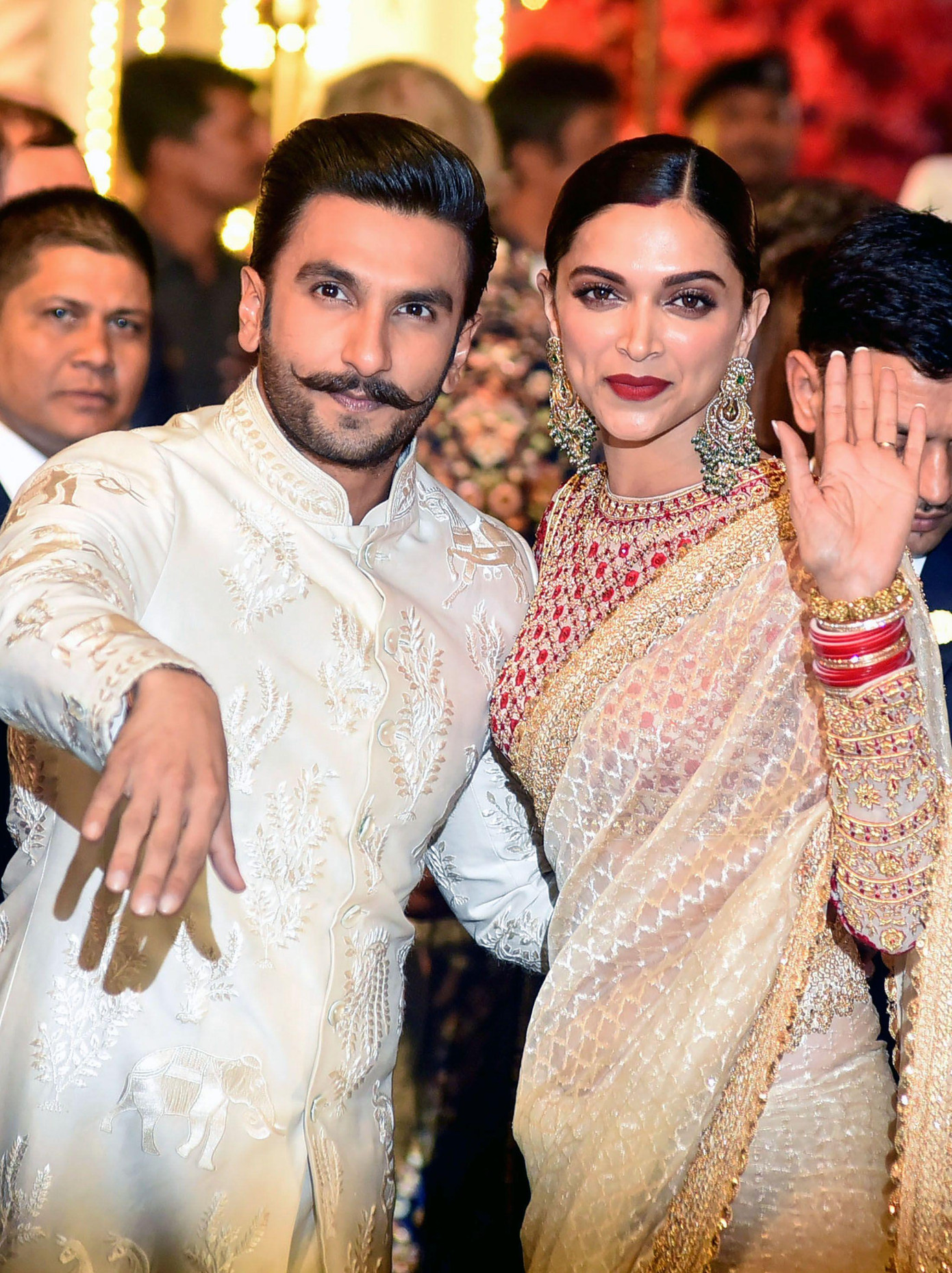 Deepika và chồng là bộ đôi quyền lực nhất nhì Bollywood. Deepika và chồng là bộ đôi quyền lực nhất nhì Bollywood.