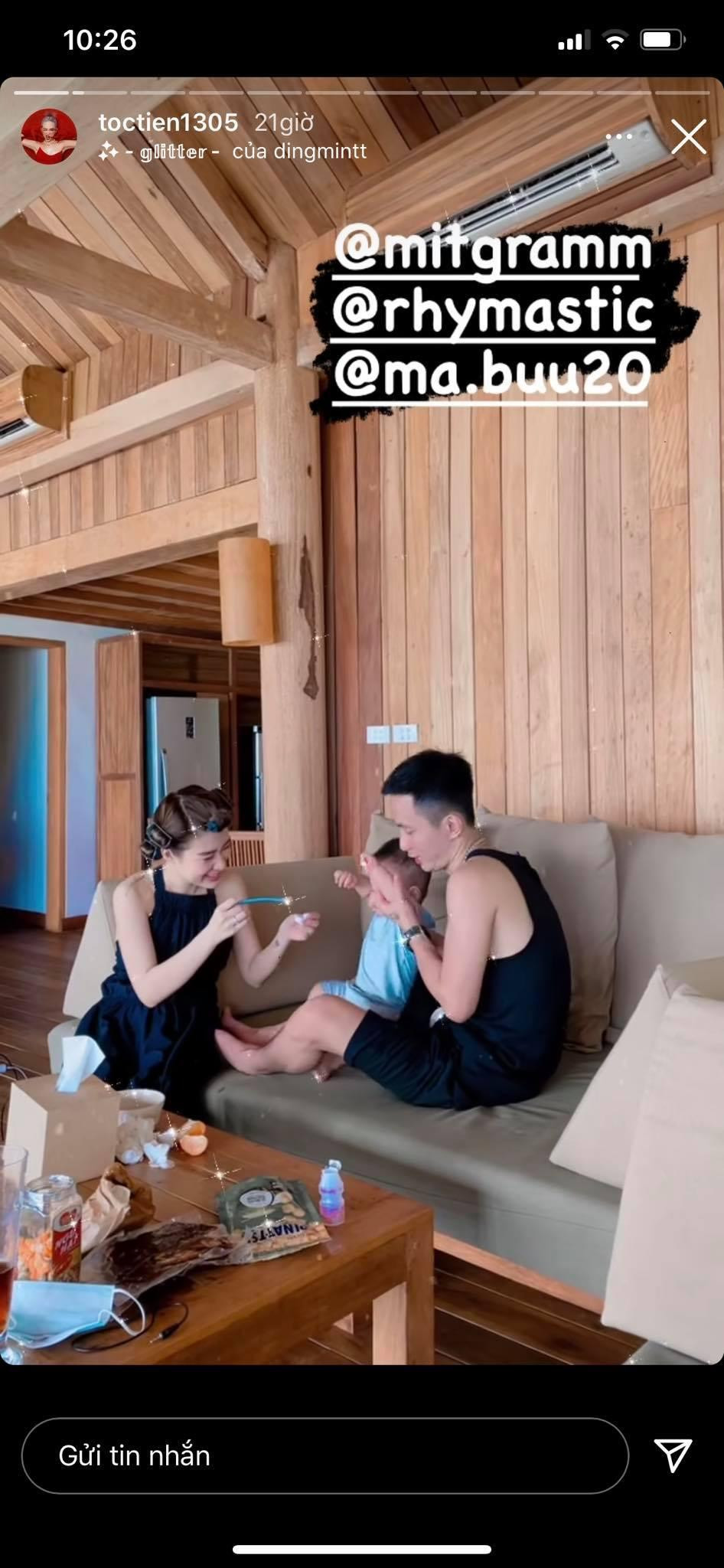 Rhymastic cùng vợ con cũng có mặt trong chuyến du lịch nghỉ dưỡng này. Rhymastic cùng vợ con cũng có mặt trong chuyến du lịch nghỉ dưỡng này.