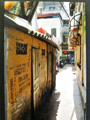 Ngõ hẹp Hà Nội qua cái nhìn của Daniel. Ngõ hẹp Hà Nội qua cái nhìn của Daniel