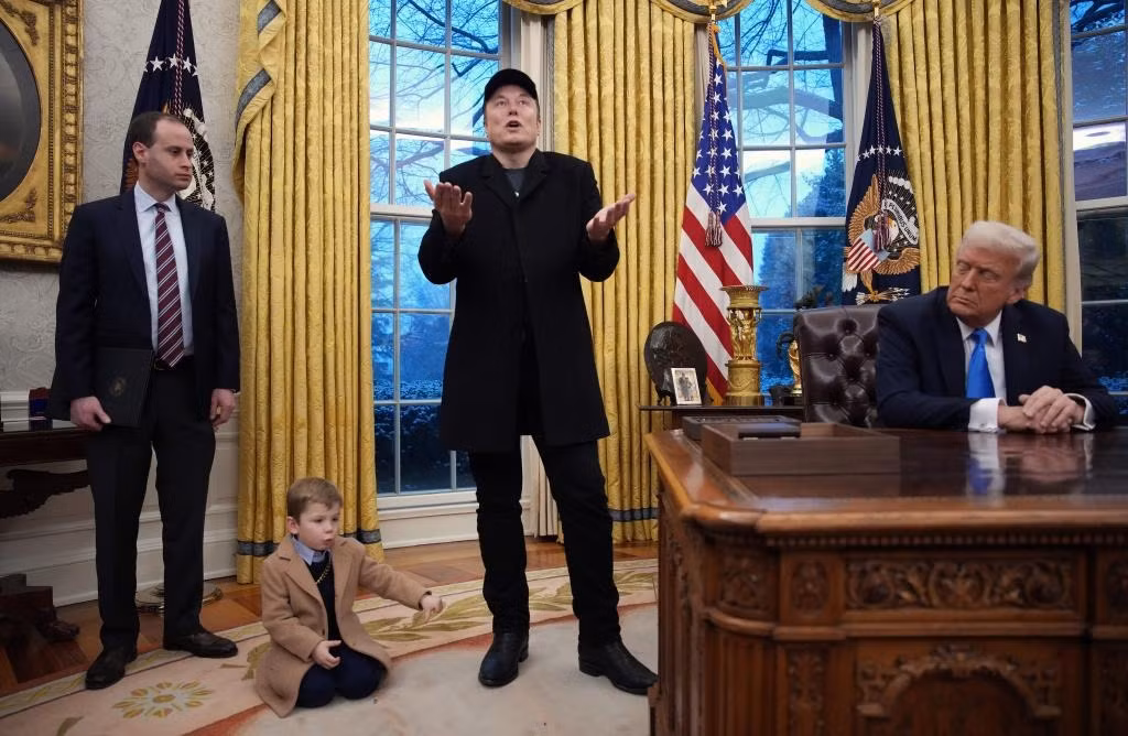 Elon Musk hiếm khi xuất hiện cùng các con dù có tận 12 đứa trẻ. Ảnh: Getty Images.