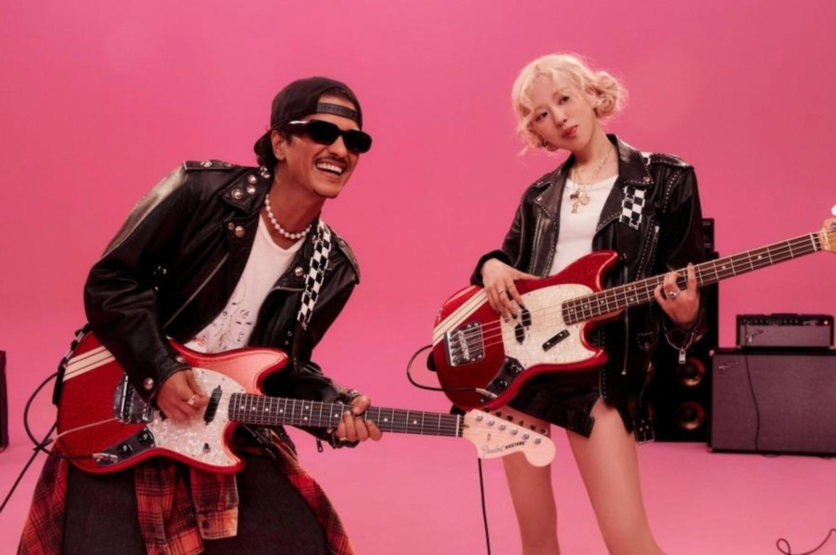 APT. phá kỷ lục của All I Want for Christmas Is You vào ngày sinh nhật Rosé. APT. phá kỷ lục của All I Want for Christmas Is You vào ngày sinh nhật Rosé.