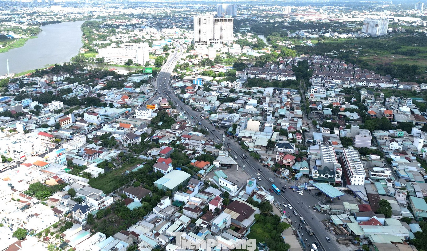 Tổng mức đầu tư nâng cấp tuyến Quốc lộ 13 là 12.463,575 tỷ đồng, trong đó vốn tham gia của Nhà nước 4.091 tỷ 575 triệu đồng, chiếm 33% tổng mức đầu tư, vốn nhà đầu tư và huy động là 8.372 tỷ đồng, chiếm 67% tổng mức đầu tư.