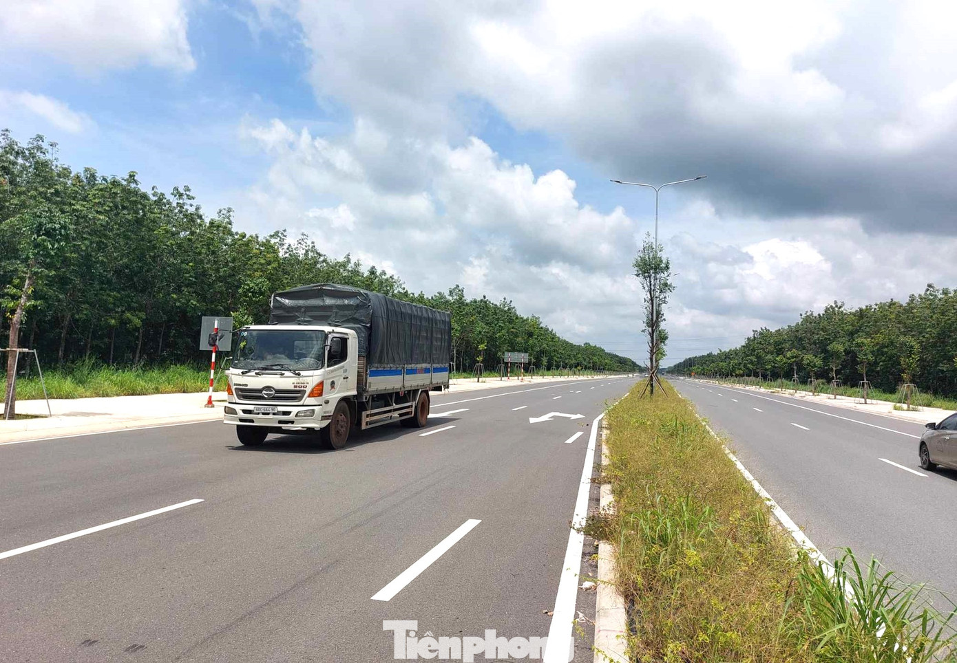 Điểm đầu của dự án tại ngã ba Tân Thành giao nhau với đường ĐT.746 huyện Bắc Tân Uyên và điểm cuối tại thị trấn Lai Uyên (huyện Bàu Bàng).