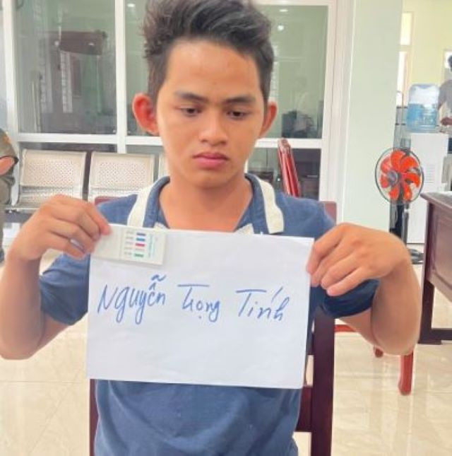 Nghi phạm tại cơ quan công an