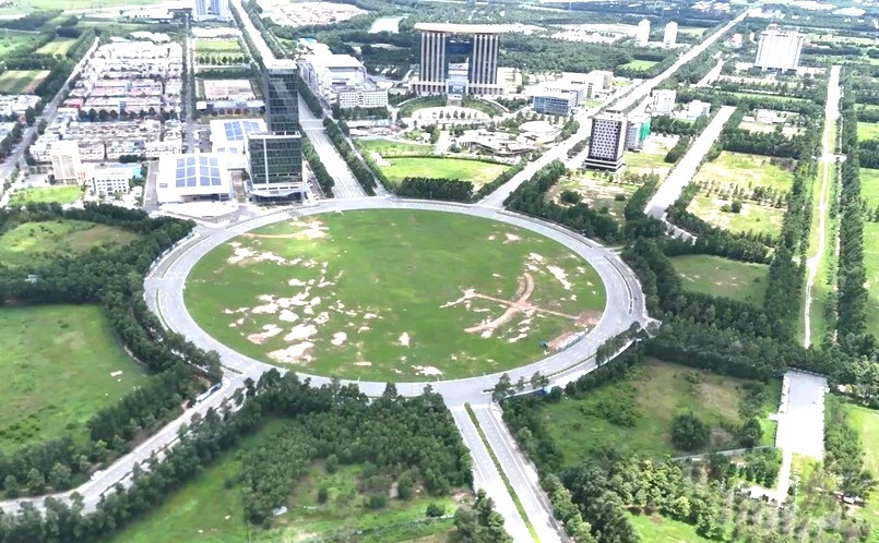 Hiện trạng vòng xoay A1, nơi sẽ xây dựng Khu phức hợp hiện đại và lớn nhất tại Bình Dương Hiện trạng vòng xoay A1, nơi sẽ xây dựng Khu phức hợp hiện đại và lớn nhất tại Bình Dương