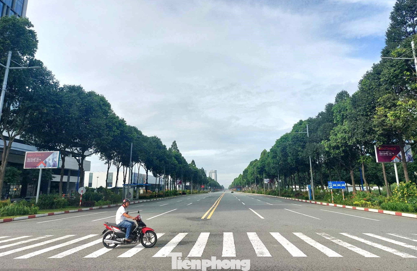 Khu vực vòng xoay A1 điểm cuối đường Hùng Vương nối đường Phạm Ngọc Thạch.