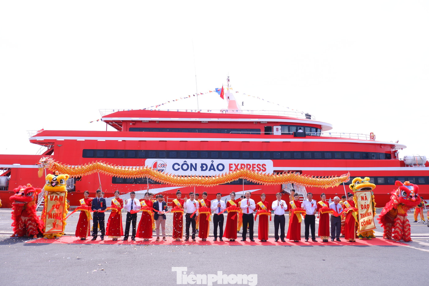 Sáng 13/5, tại Cảng Sài Gòn - Hiệp Phước (huyện Nhà Bè, TPHCM), Sở Giao thông vận tải TPHCM và công ty cổ phần Tàu cao tốc Phú Quốc đã tổ chức công bố tuyến vận chuyển hành khách cố định từ bờ ra đảo từ TPHCM đi Côn Đảo (Bà Rịa - Vũng Tàu) và ngược lại.