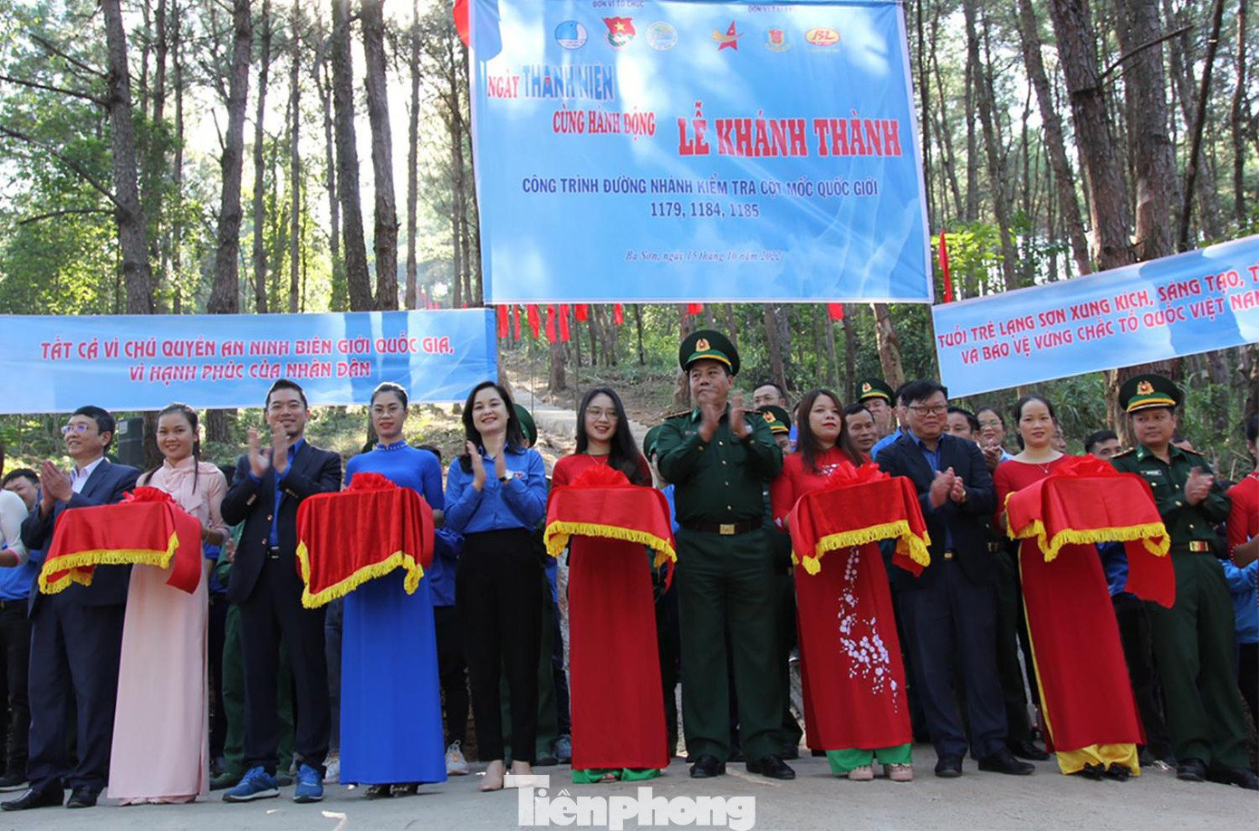 Lễ cắt băng khánh thành công trình diễn ra vào ngày 15/10