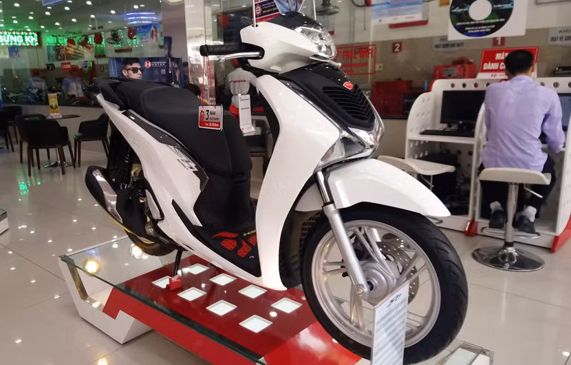 Honda SH giảm gần 10 triệu đồng sau thời gian tăng giá ảnh 1