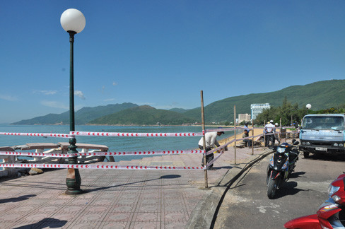 Phong tỏa hiện trường tại eo biển Nín Thở. Ảnh: Việt Hương