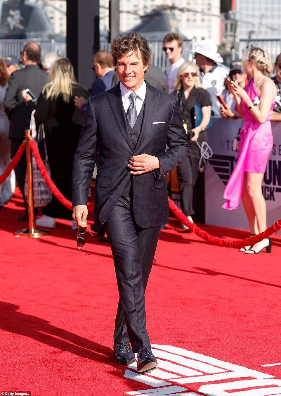 Dù vẫn rất phong độ so với độ tuổi, nam diễn viên 6x cũng không thể chống lại quy luật lão hóa.