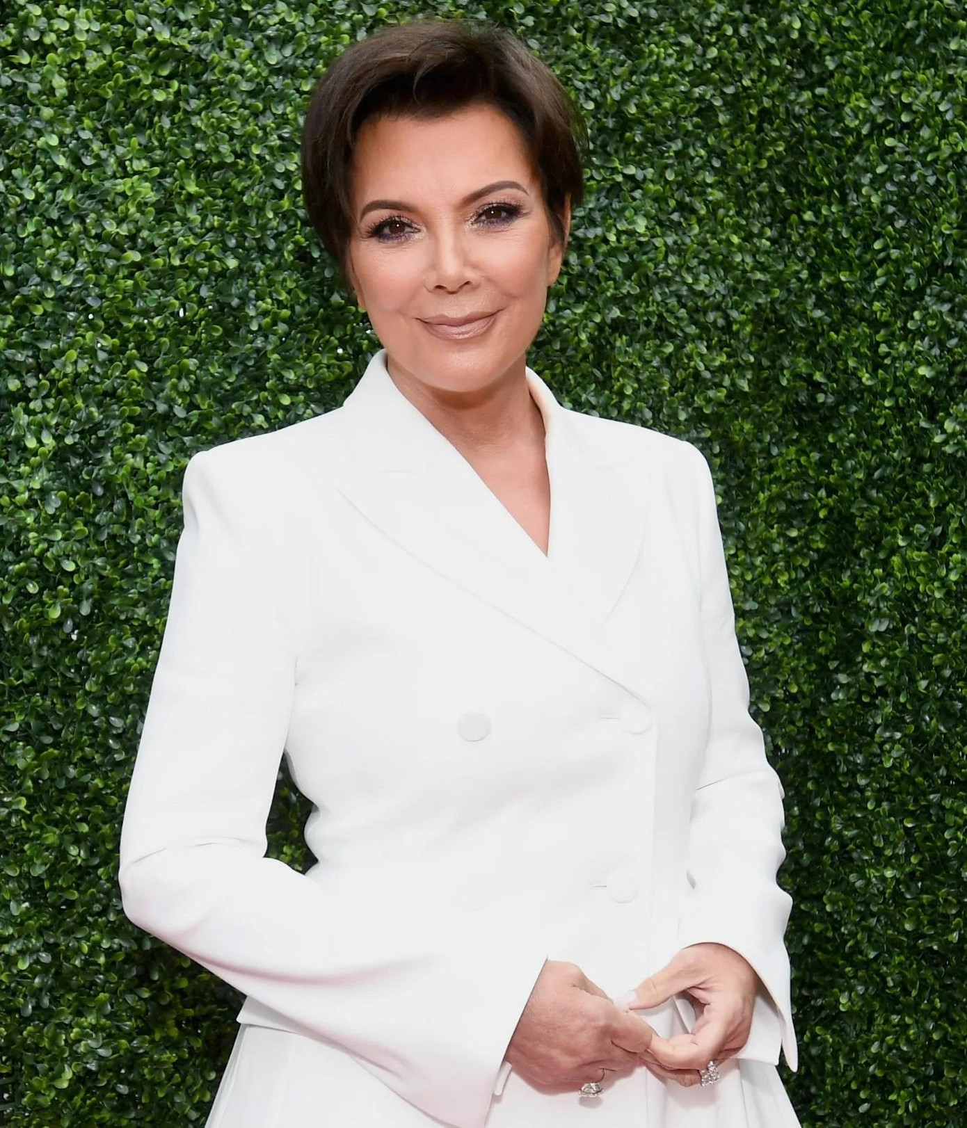 Ray J tố bà Kris Jenner là người tiếp tay cho con gái để tung băng sex.