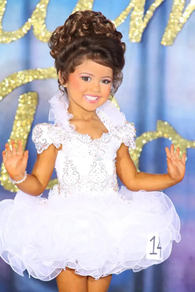 Kailia Posey tham gia các cuộc thi sắc đẹp từ bé.