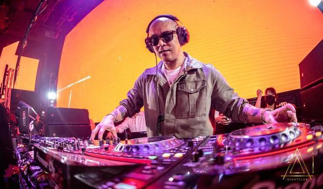 Sự nghiệp của DJ Koo lên như diều gặp gió sau khi kết hôn với Từ Hy Viên. Sự nghiệp của DJ Koo lên như diều gặp gió sau khi kết hôn với Từ Hy Viên.