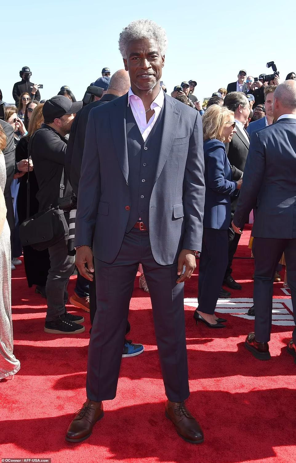 Nam diễn viên Charles Parnell