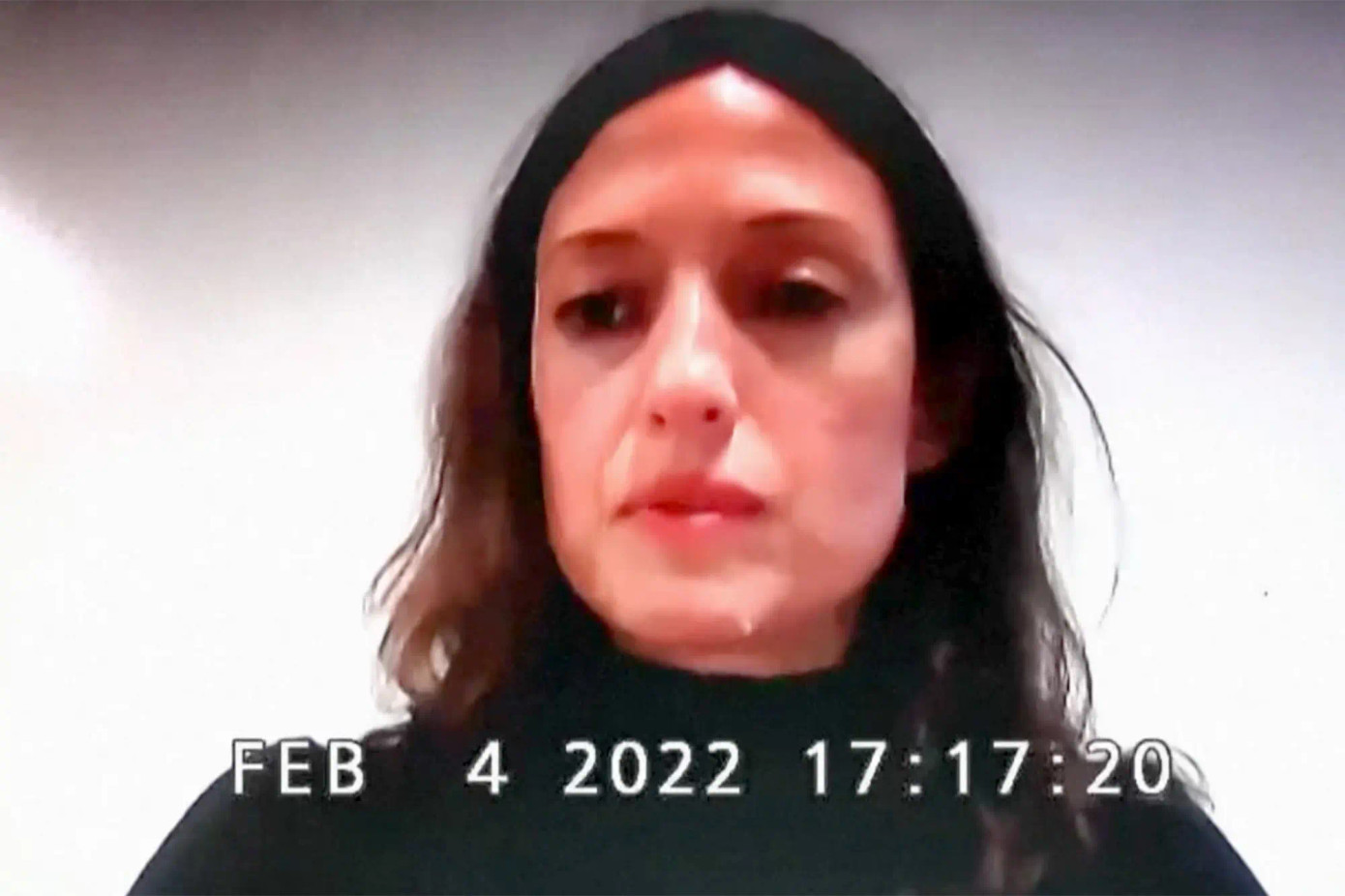 Ý tá riêng cũ của Amber Heard đứng về phía Johnny Depp. Ý tá riêng cũ của Amber Heard đứng về phía Johnny Depp.