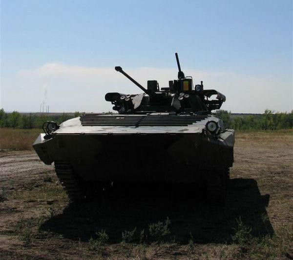 BMP-2M được hiện đại hóa cải thiện độ chính xác của đường đạn, tăng tốc độ tấn công mục tiêu bằng tên lửa