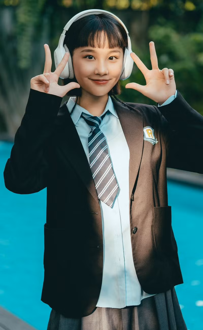 Hình ảnh trong trẻo, trẻ đẹp của "hotgirl người Tày" Thu Hà Ceri. Ảnh: Facebook Thu Hà Ceri