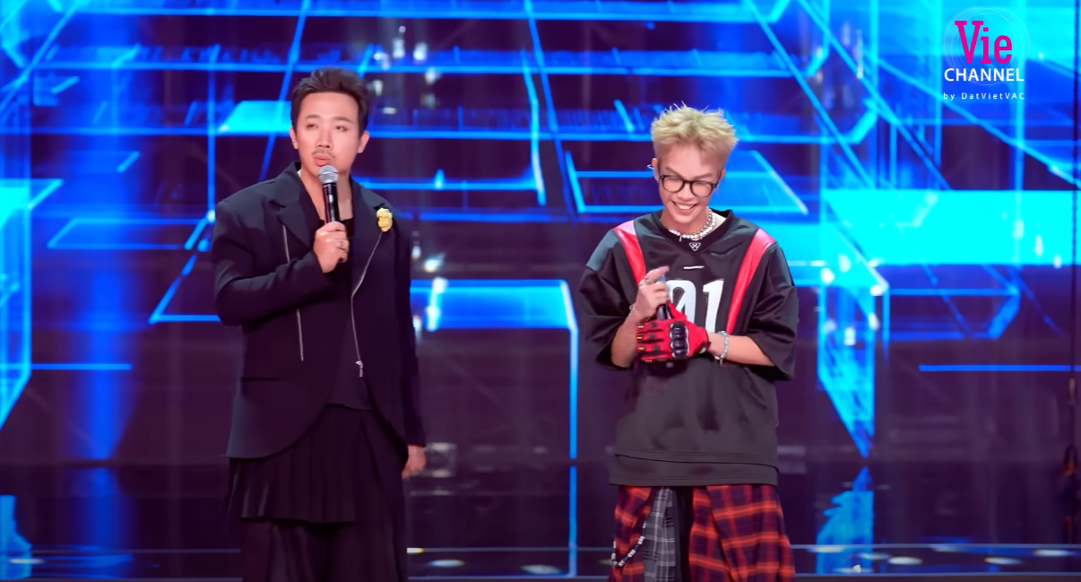 Dangrangto xuất hiện ở phần giới thiệu cuối tập 1. Ảnh: VieON Dangrangto xuất hiện ở phần giới thiệu cuối tập 1. Ảnh: VieON